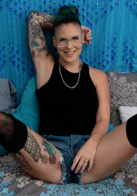 Nikki Zee (she)
